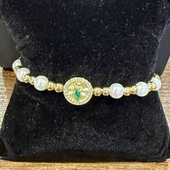 SAN JUDAS PEARLS & BEADS BRACELET Gold Filled Elegant Gold and Pearl Bracelet - Picture 3 of 7